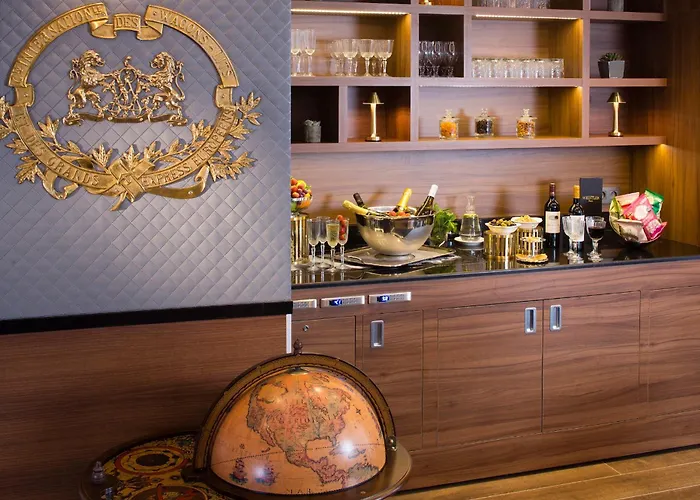 Hotel Whistler - Gare Du Nord